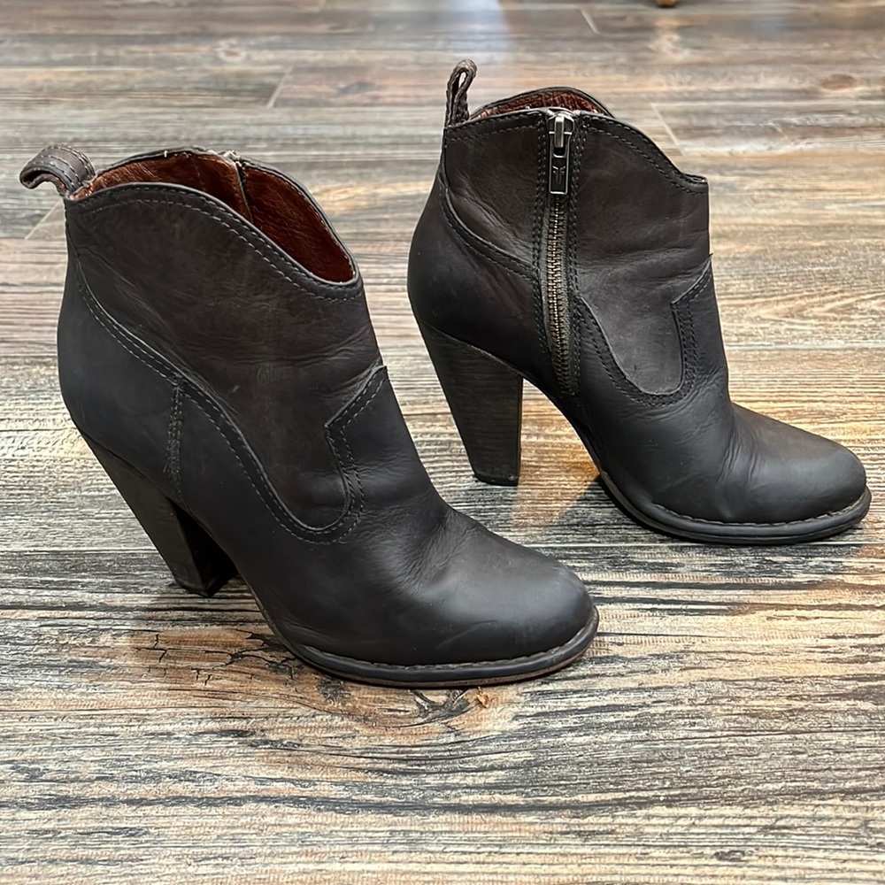 Frye Madeline Short Boot in Smoke